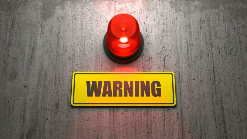 Cover image for "Building Enterprise-Grade Real-Time Alert Systems: From Equipment Failures to Fraud Detection" by Data Engineering - Transform your business operations with intelligent, automated alerting that kee...